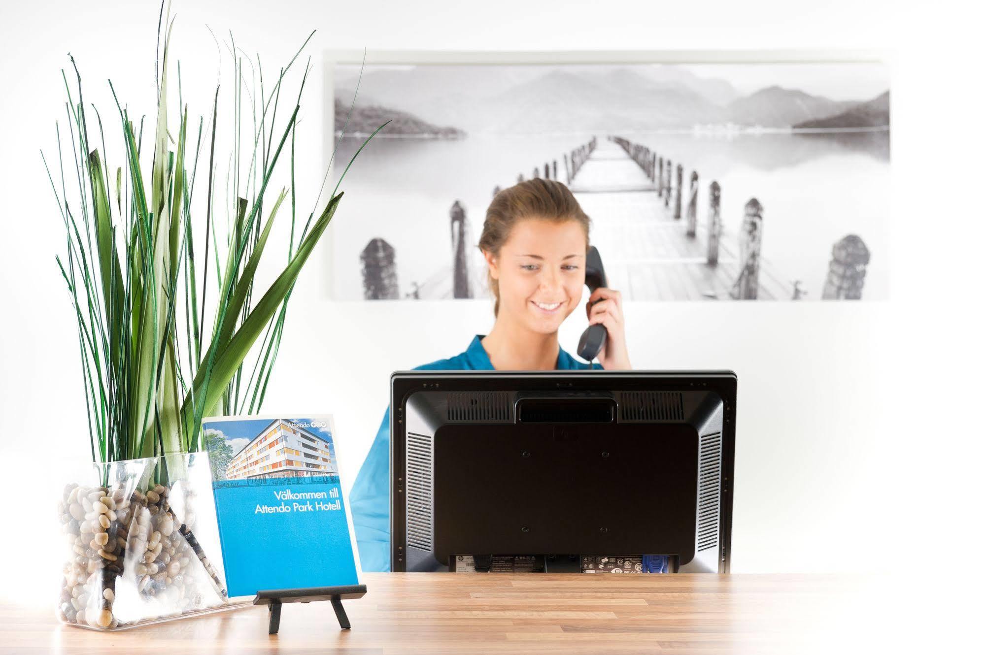 Attendo Park Hotell Huddinge Exteriér fotografie
